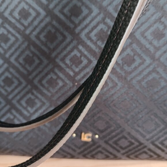 Liz Claiborne Stella Shoulder Bag - Black 925091 - Picture 5 of 11